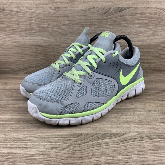 Nike Shoes - Nike Flex 22 Training Shoe